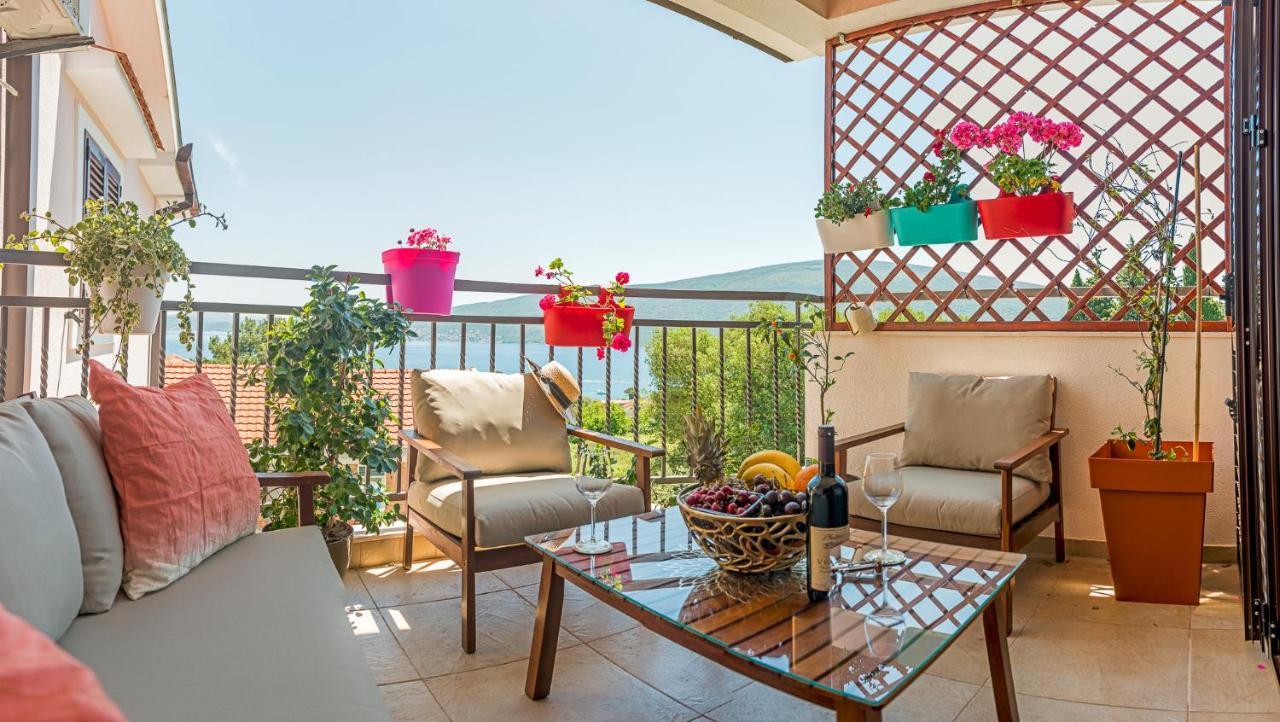 Cicciobello Lux Apartment Baosici With Stunning Sea View Luaran gambar